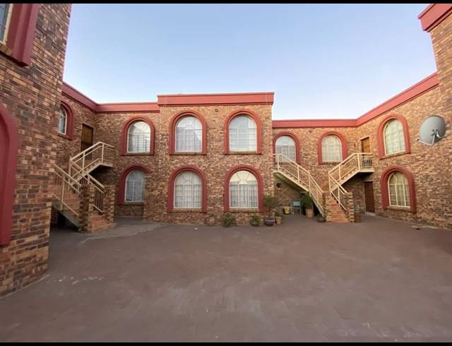 2 BEDROOM APARTMENT FOR SALE IN TRICHARDT
